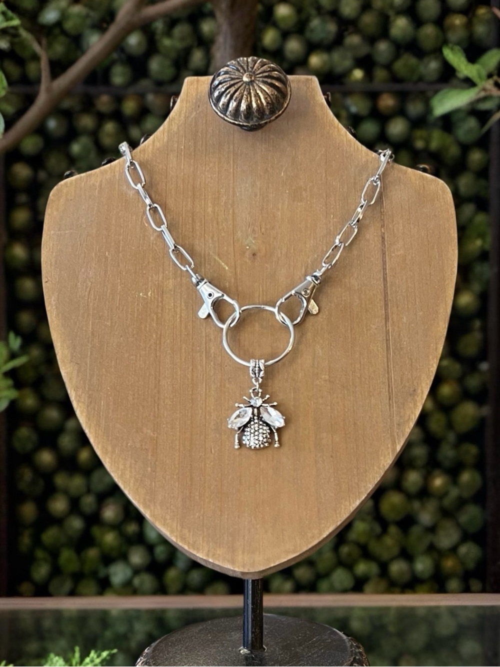 Silver Bee and Rhinestone Charm Chain Necklace Choker